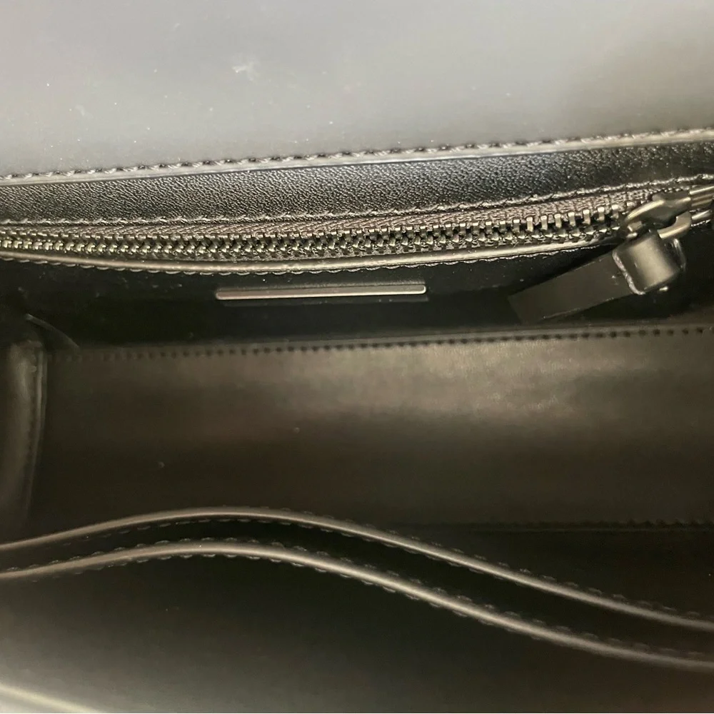 Tory Burch black Matte Fleming crossbody shoulder bag - Picture 5 of 6